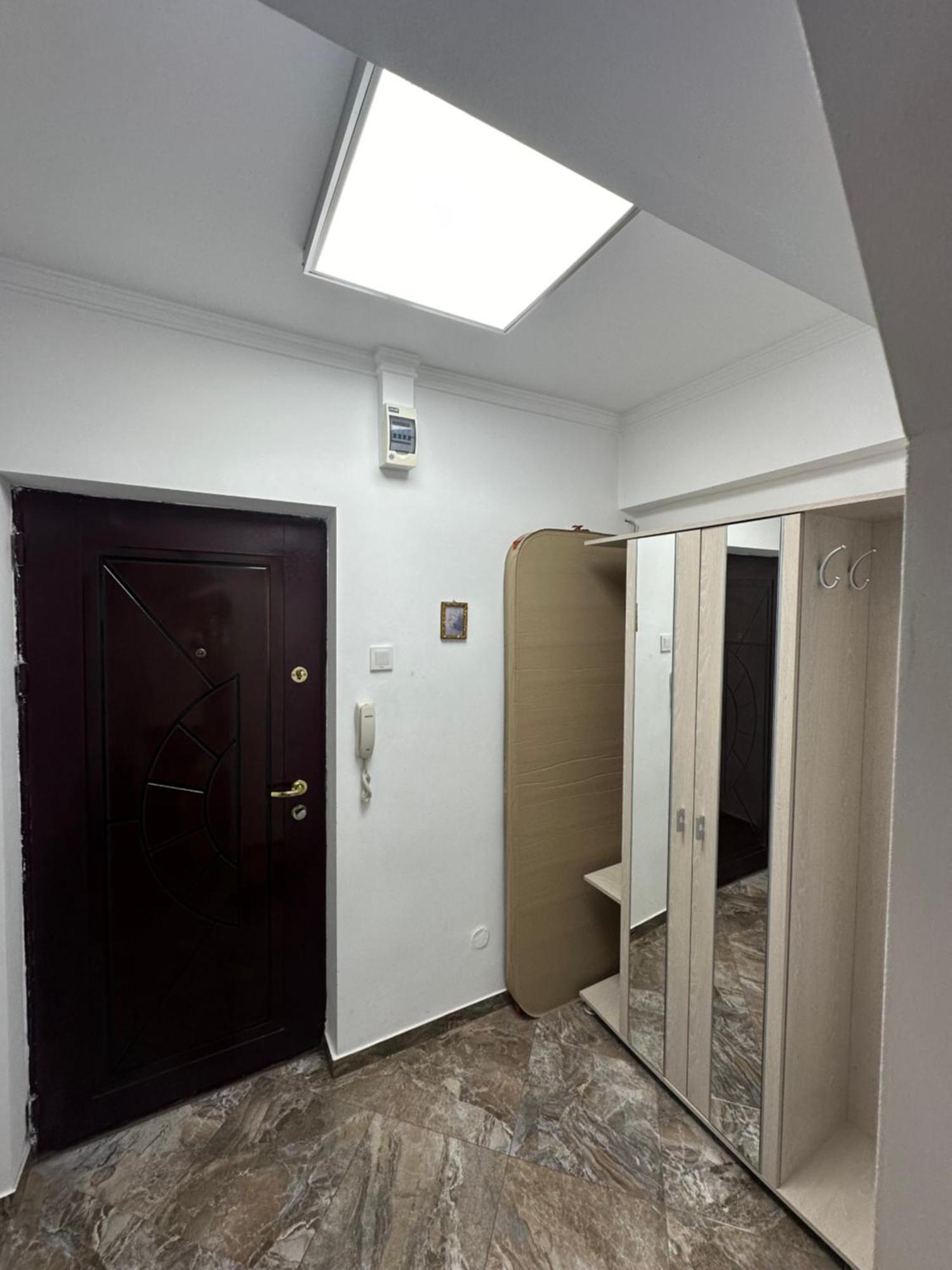 Port View Studio-Constanta Luaran gambar